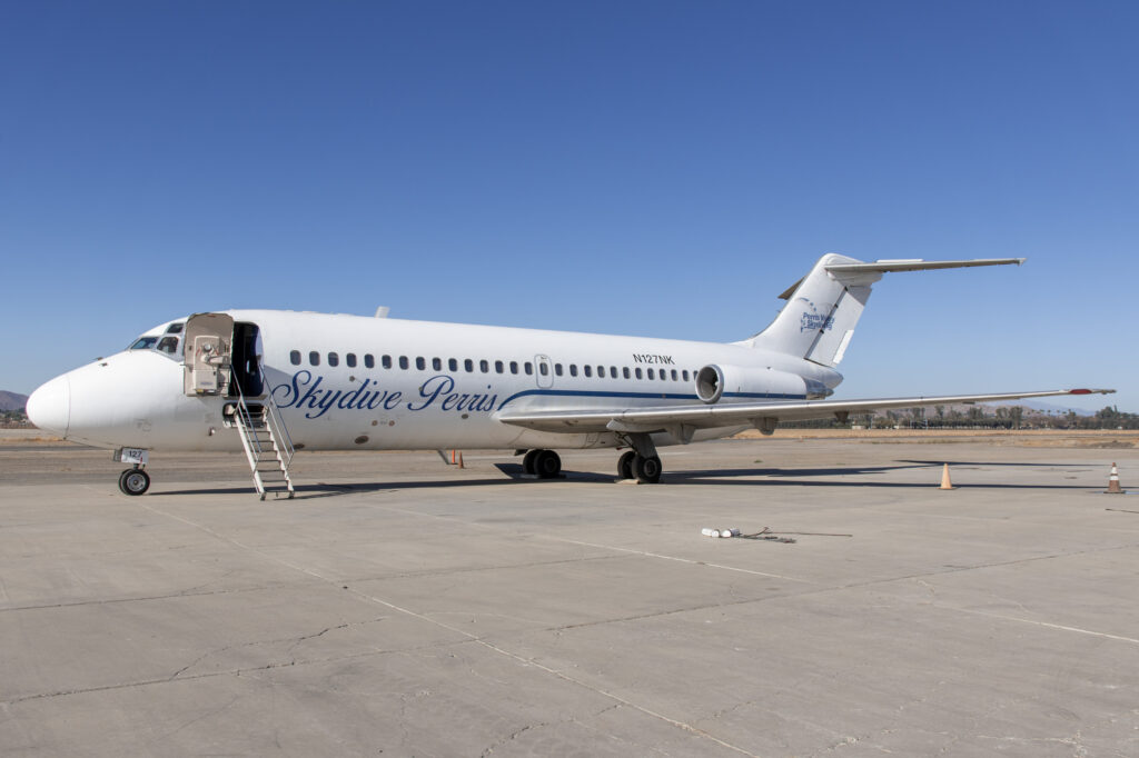 Skydive Perris – Sprung aus der DC-9